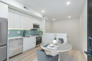 2722 N Hope St - Photo 1 of 1