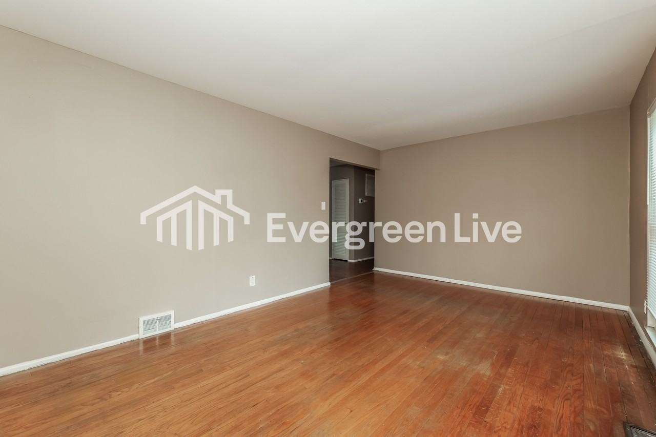 1578 Tabor Ave - Photo 3 of 15