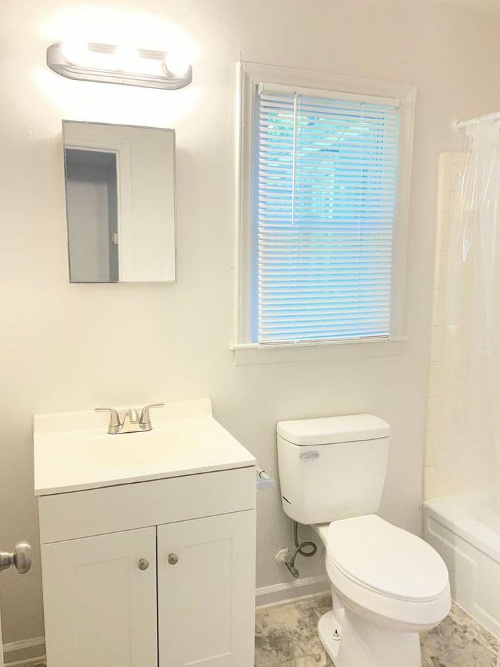Chesterfield Gardens Apartments - Photo 5 of 19