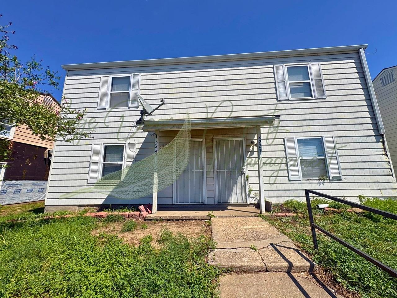 2225 Askew Ave - Photo 2 of 2