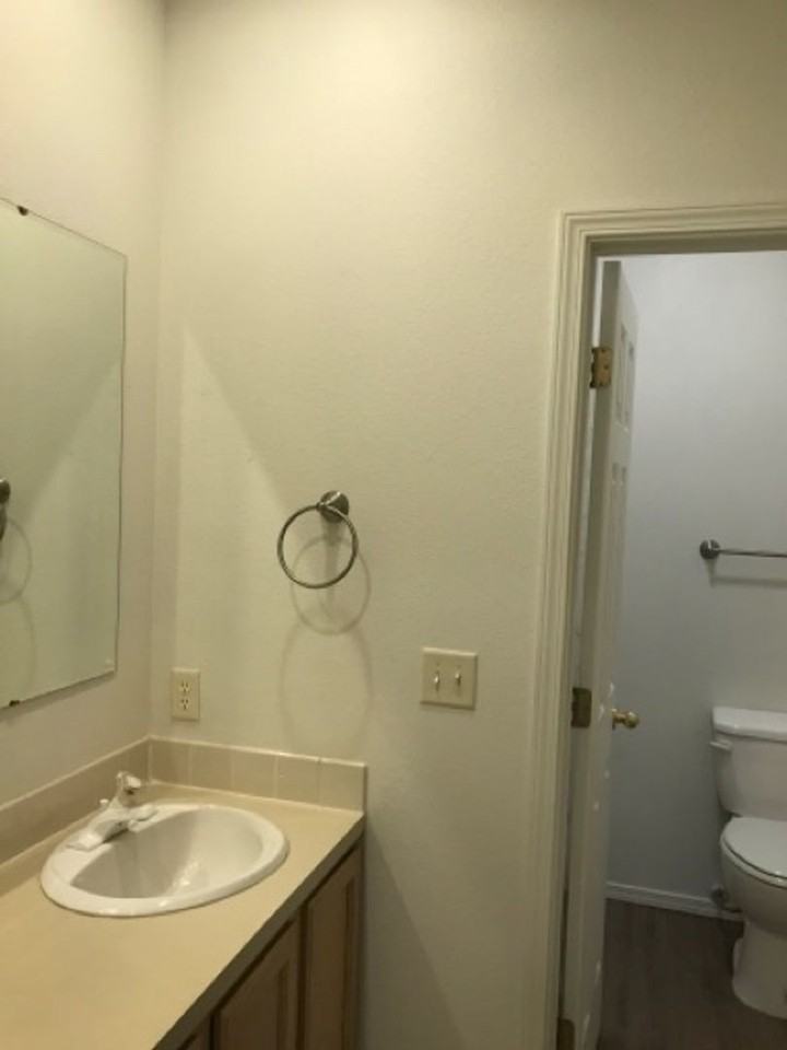 626 Windemere Cir - Photo 5 of 6