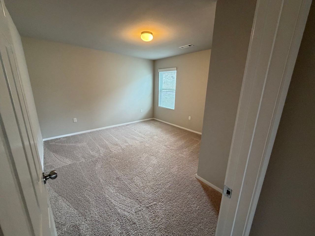 8104 Melody Ln - Photo 7 of 19