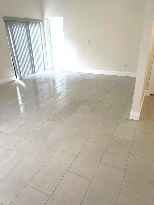 640 Sw 113th Ter - Photo 3 of 6