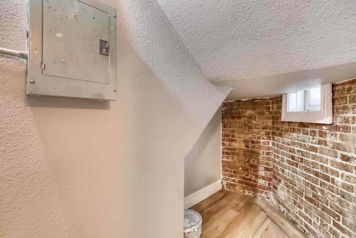 2607 E 14th Ave - Photo 4 of 19