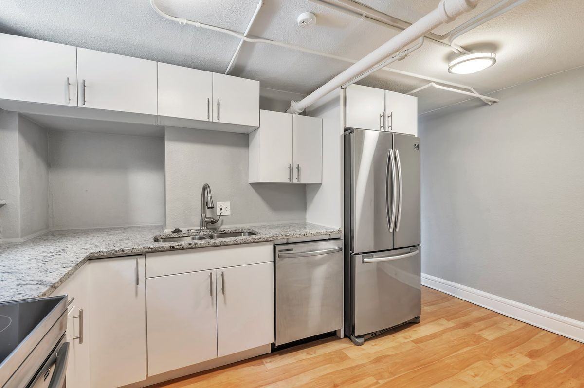 2607 E 14th Ave - Photo 5 of 19