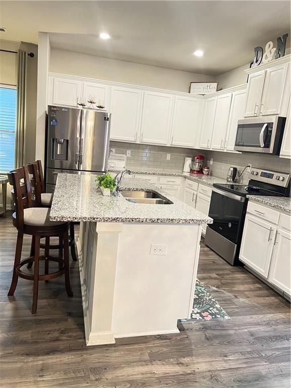 1775 Labonte Pkwy - Photo 2 of 22