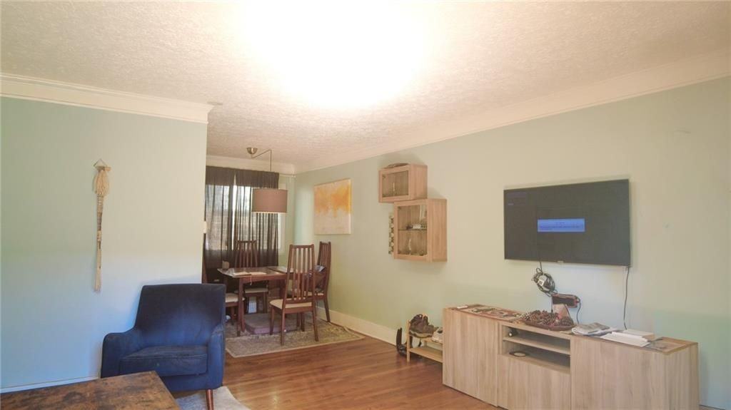 411 10th St Ne ##7 - Photo 4 of 9