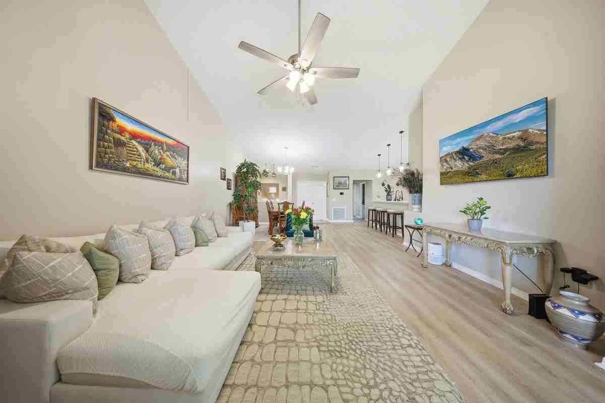 700 Trotter Ln ##204 - Photo 6 of 9