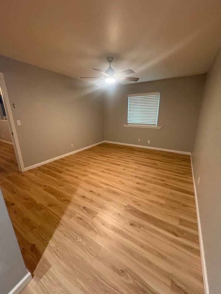 6840 S Toledo Ave - Photo 2 of 11