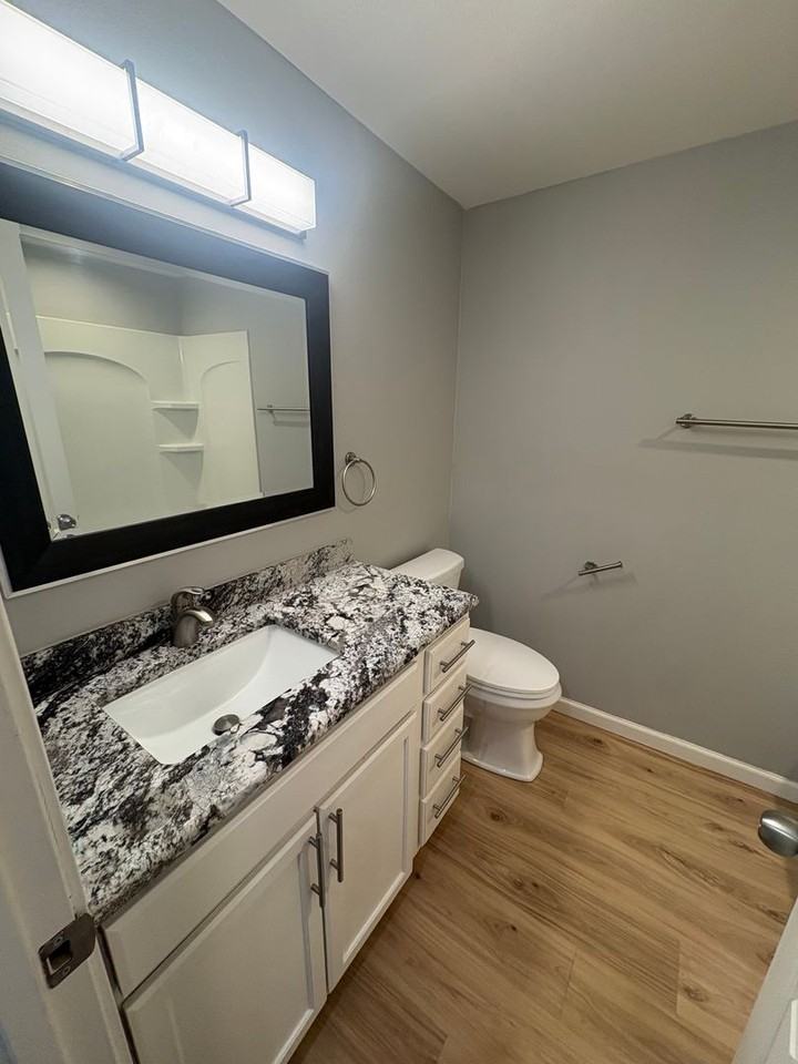 6840 S Toledo Ave - Photo 4 of 11