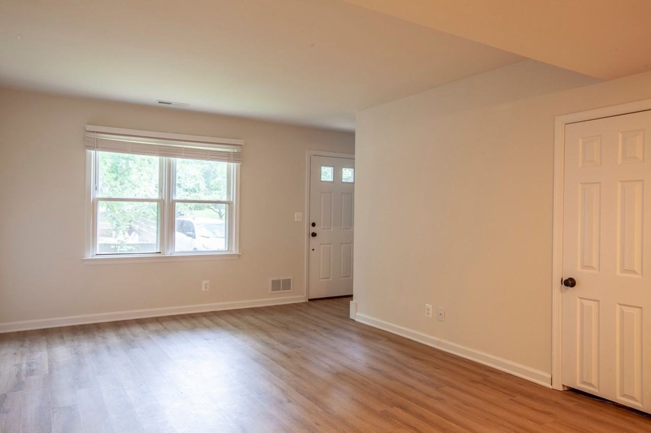 NPM7170 - 247 Stribling Avenue - Photo 4 of 22