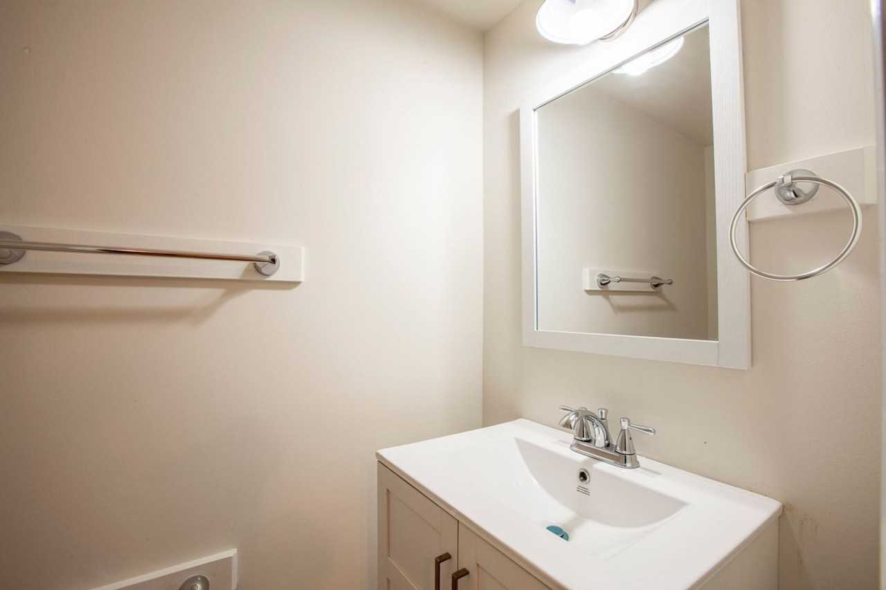 NPM7170 - 247 Stribling Avenue - Photo 6 of 22