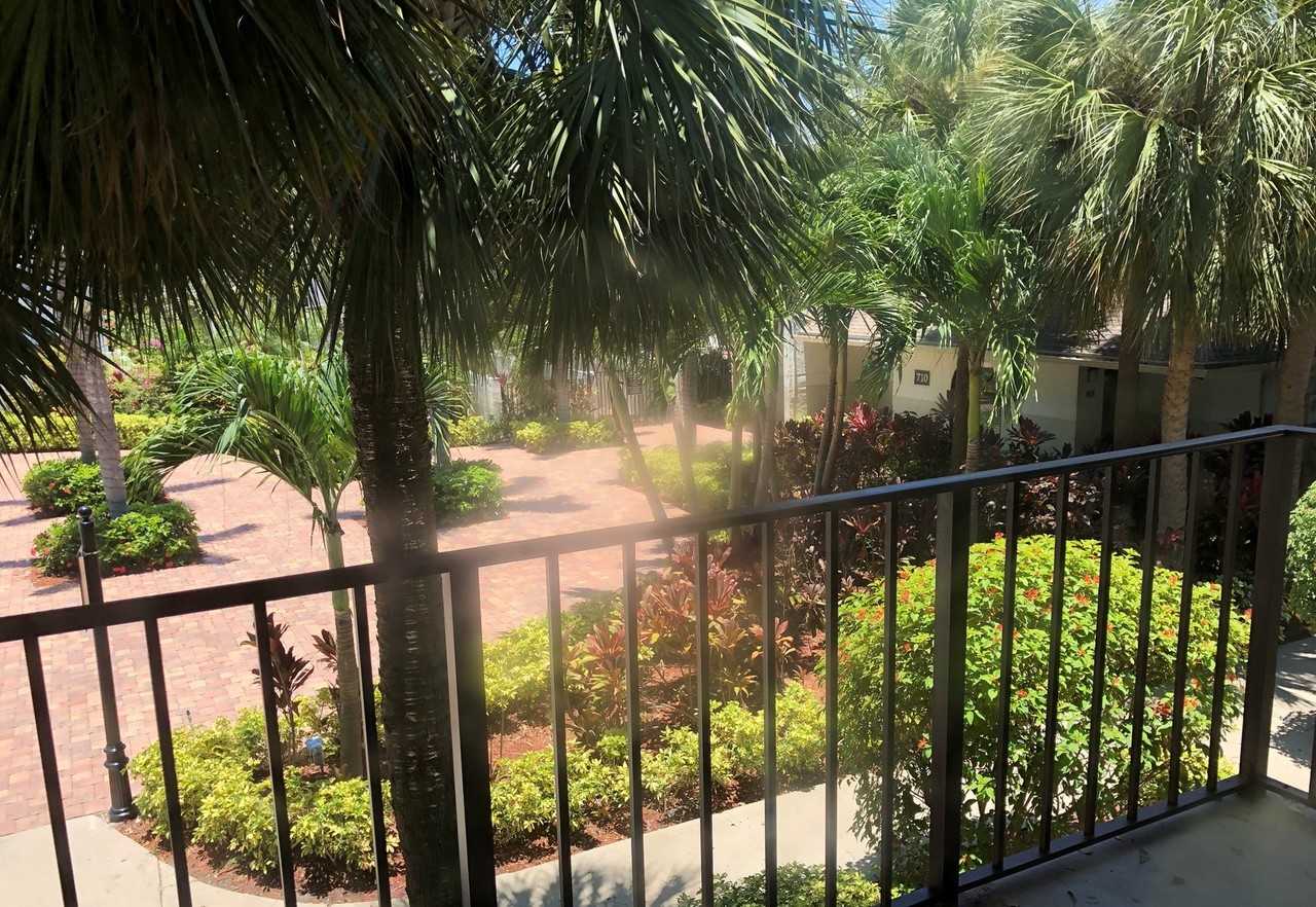 744 Executive Center Dr #23 - Photo 7 of 34