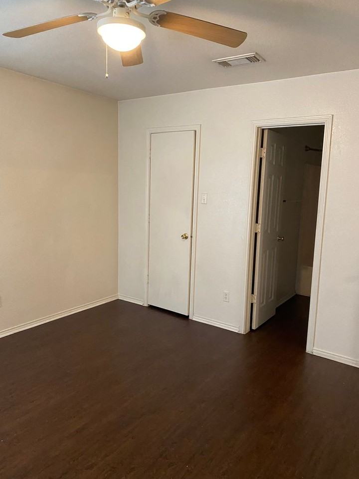 5420 Creekridge Dr #A - Photo 2 of 16