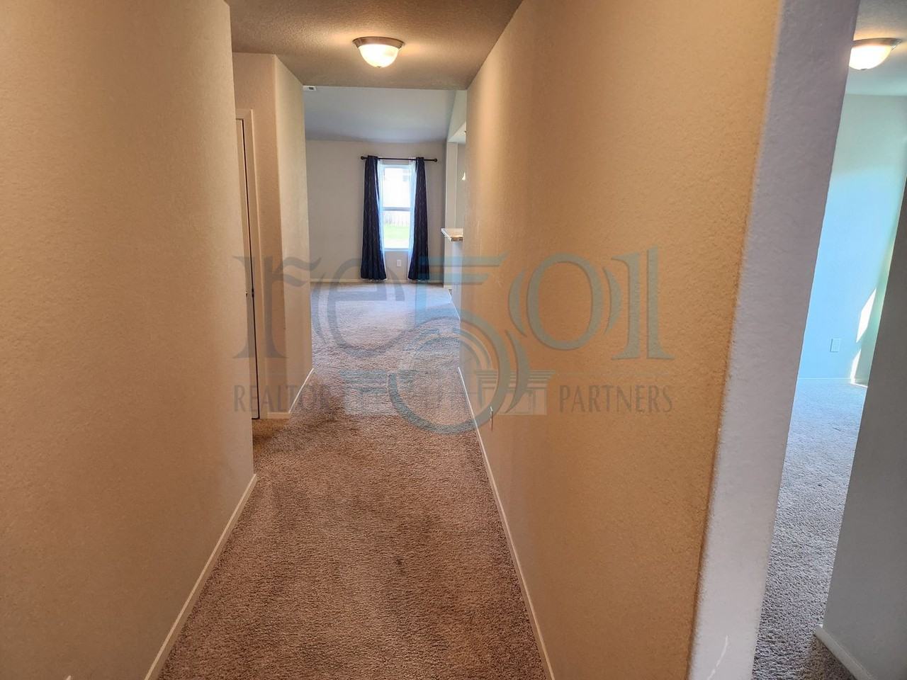 31 Avant Garde Dr - Photo 6 of 46