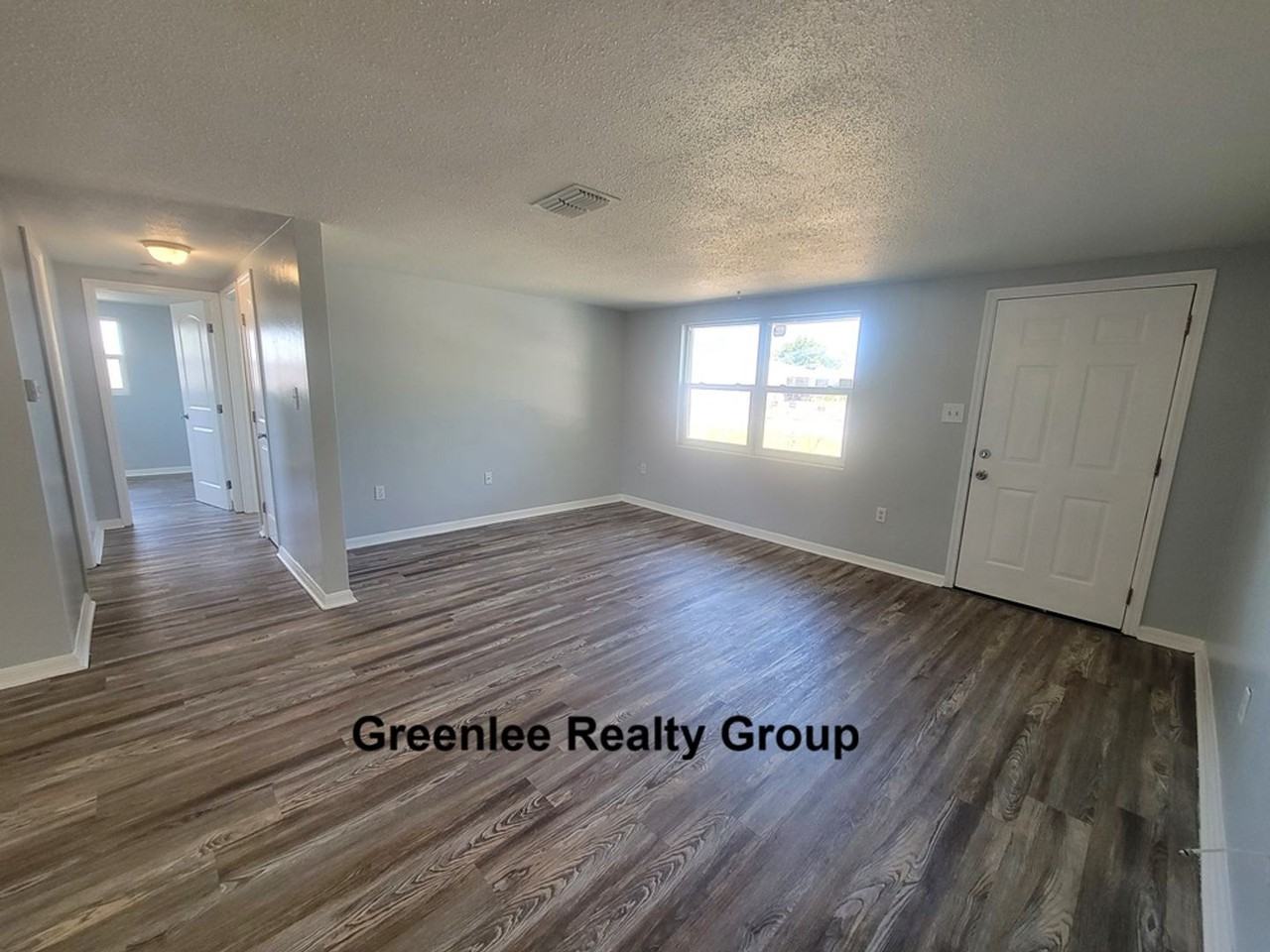 10225 Gardenia Ln - Photo 4 of 18