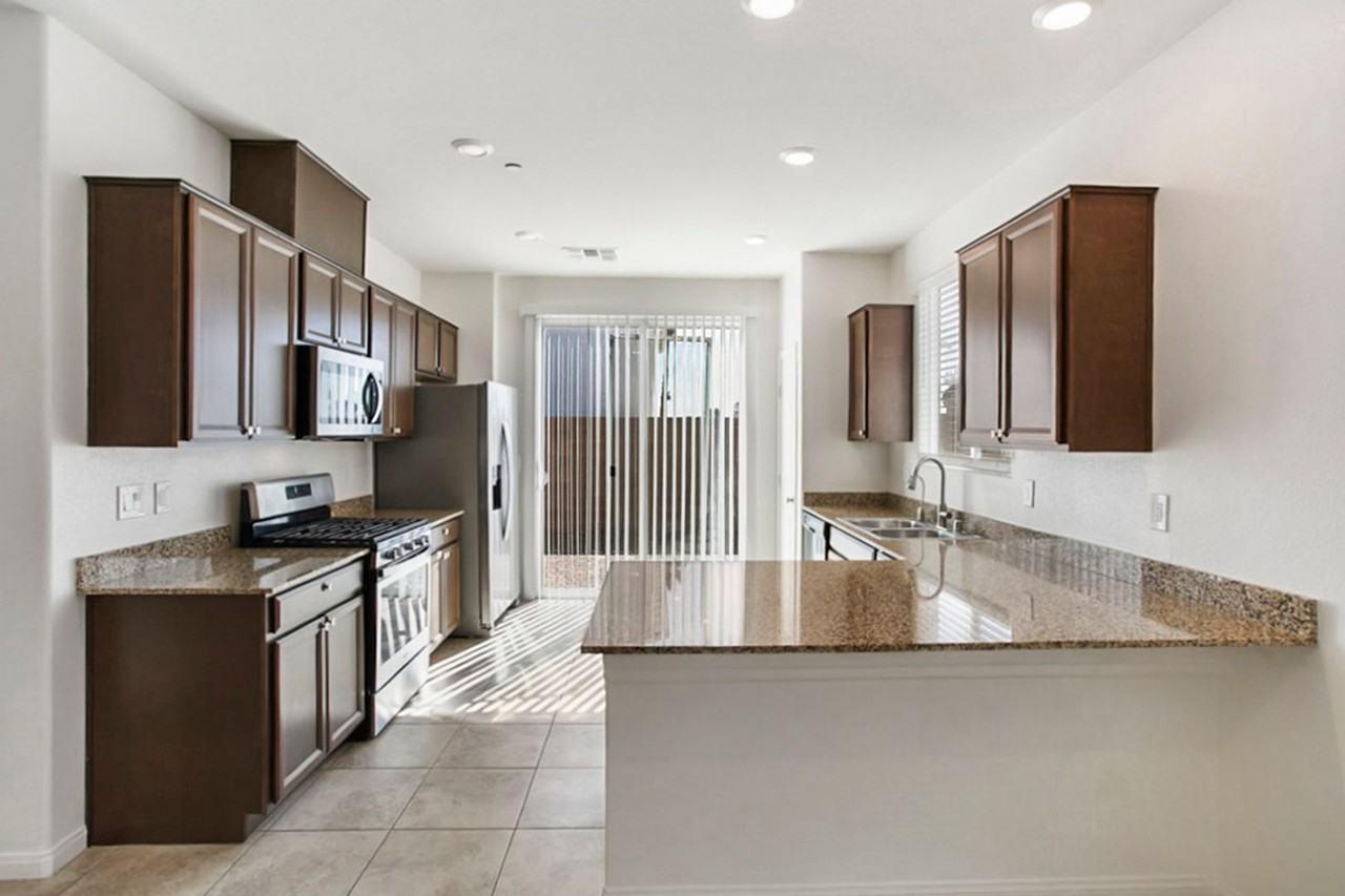 1666 Crisp Pear Ct - Photo 4 of 24