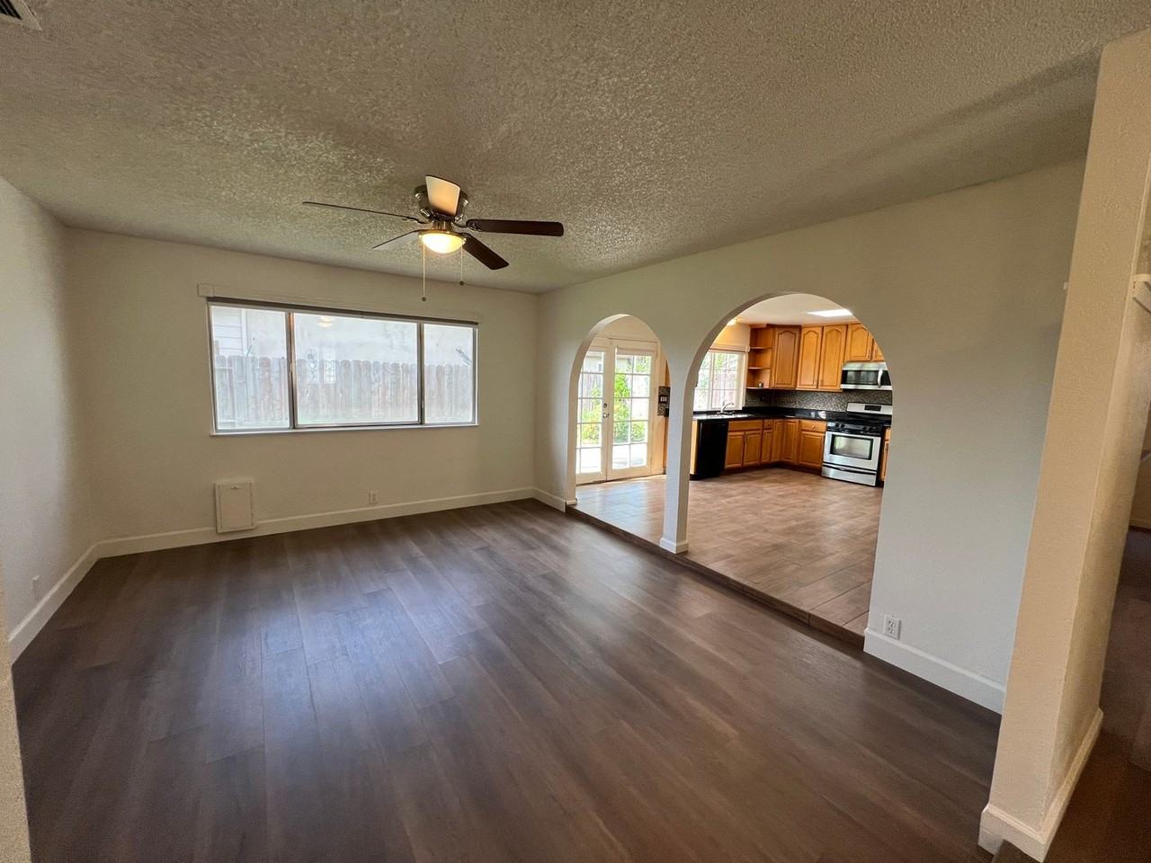 838 El Dorado St - Photo 7 of 35