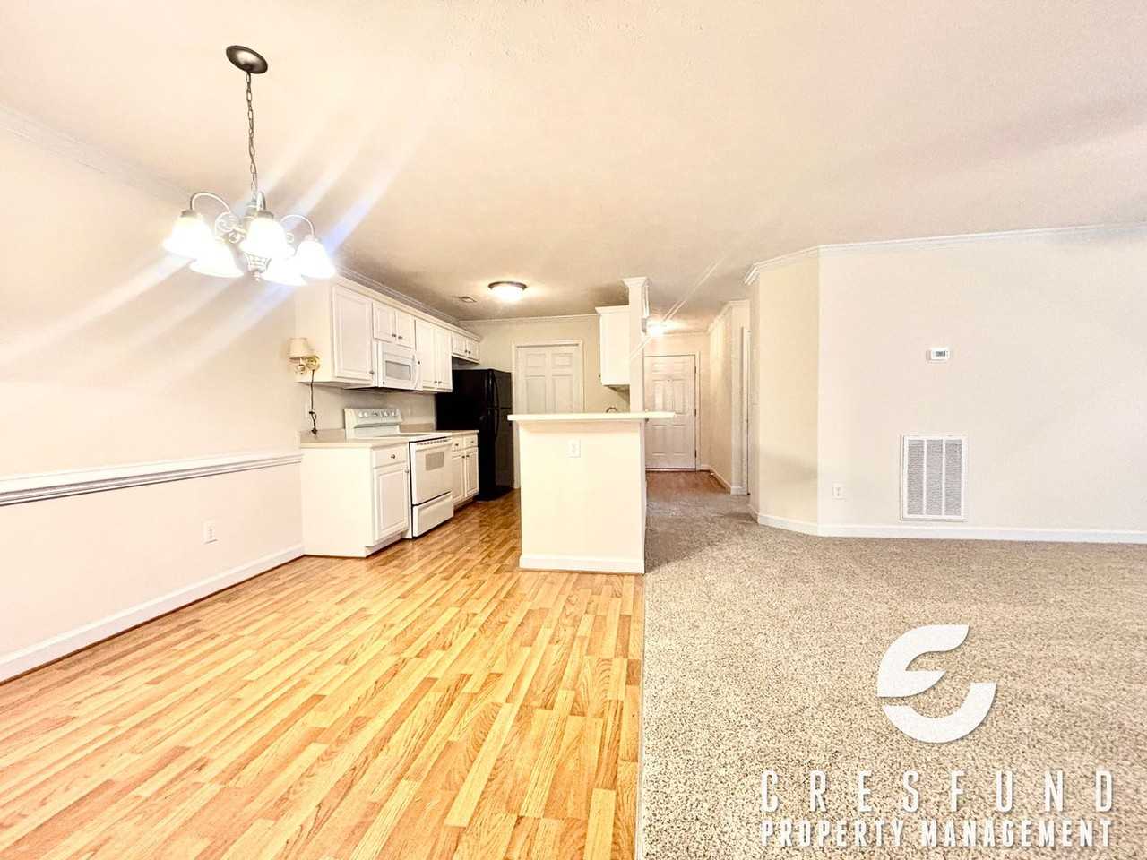 1711 Renwick Dr #102 - Photo 5 of 32