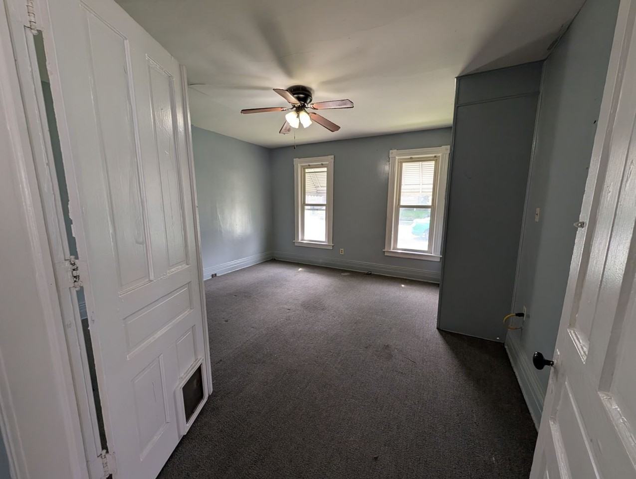 614 E 22nd St #1 - Photo 3 of 19