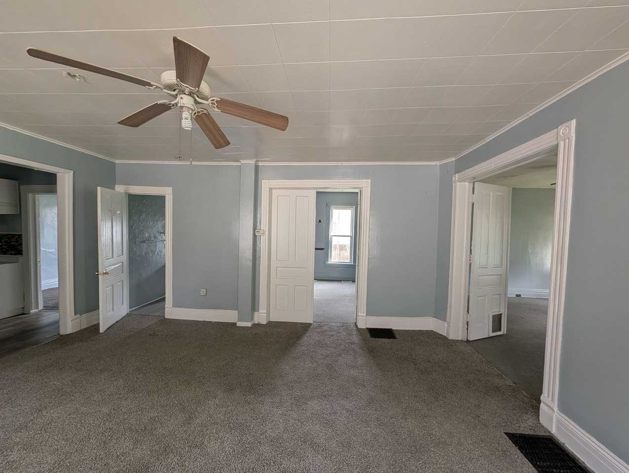 614 E 22nd St #1 - Photo 5 of 19