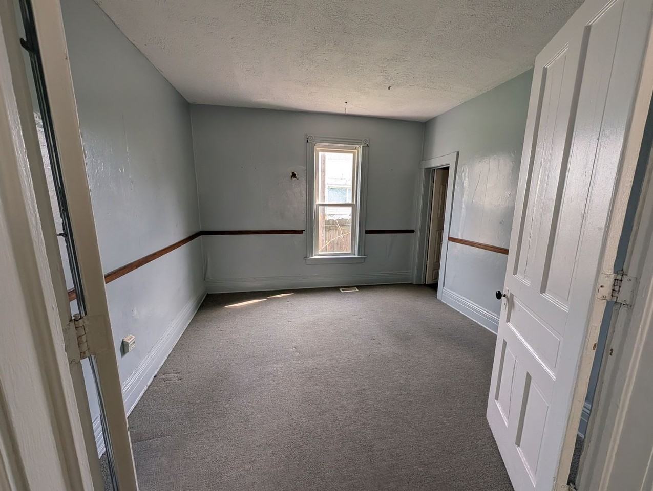 614 E 22nd St #1 - Photo 6 of 19