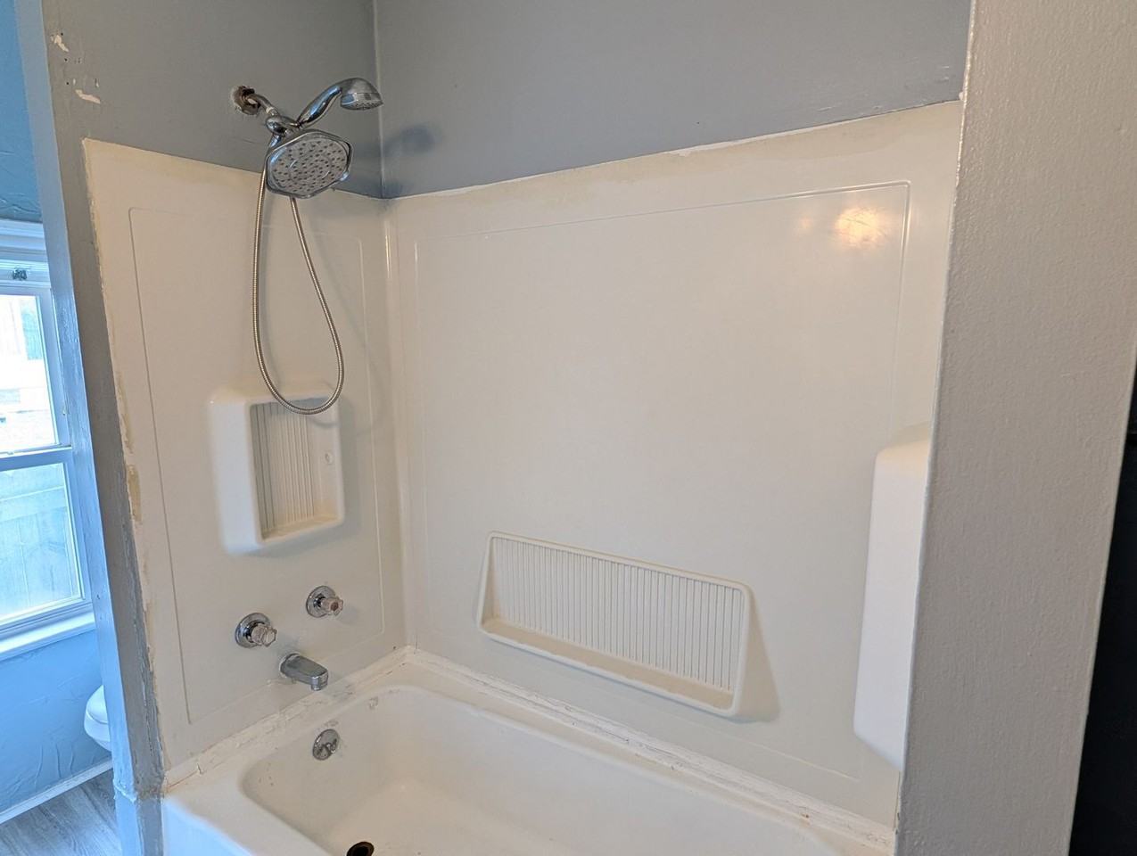 614 E 22nd St #1 - Photo 7 of 19