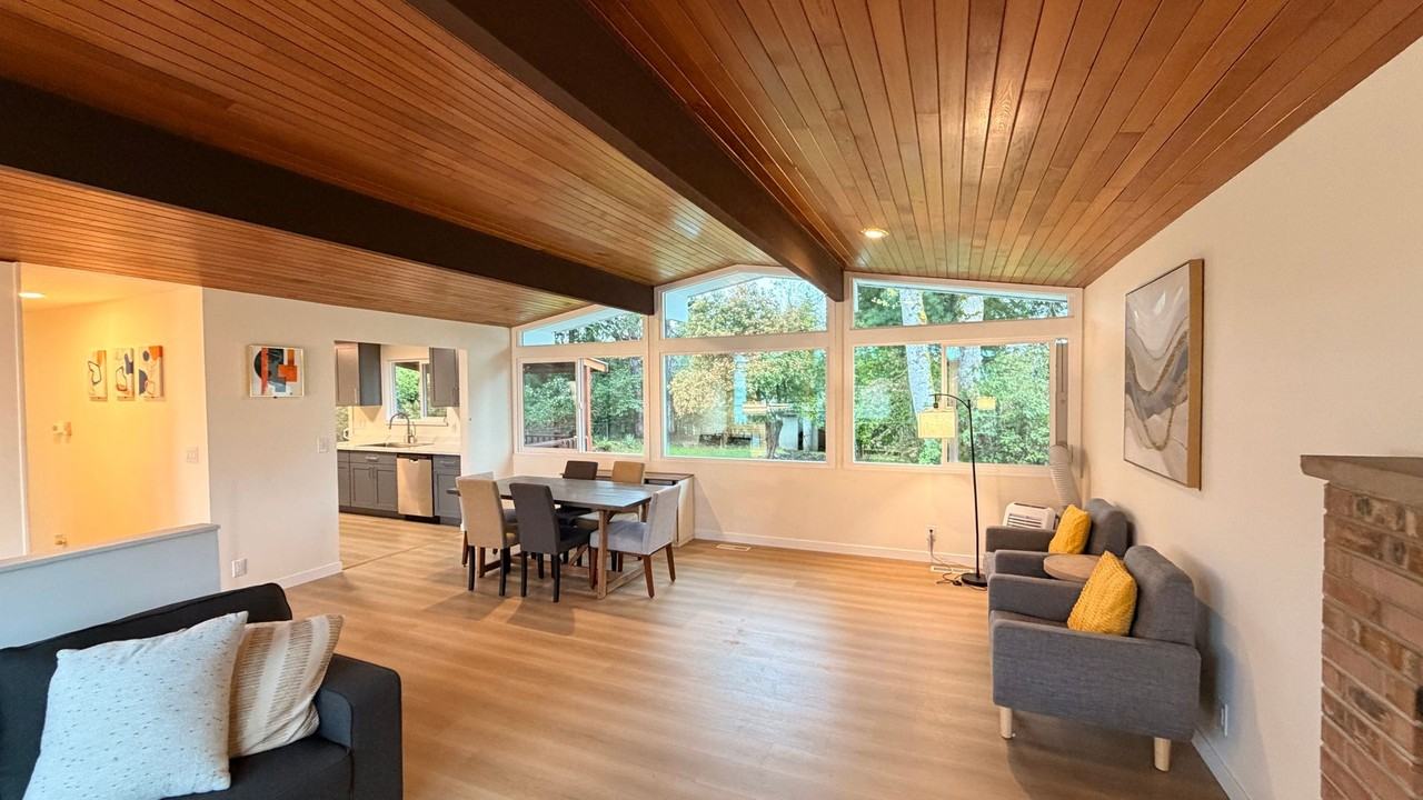 12527 Se 52nd St - Photo 7 of 23