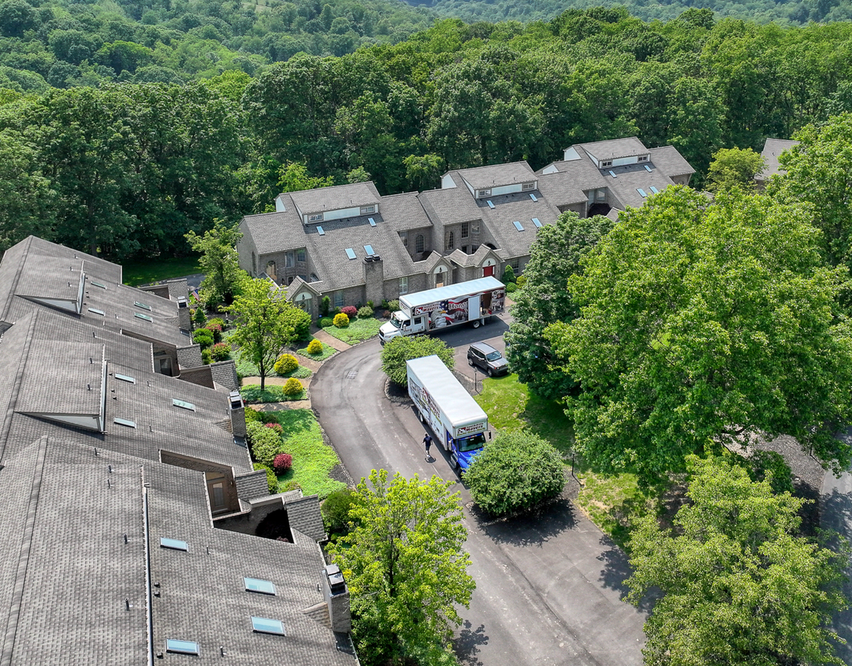 618 Essex Ct - Photo 6 of 31