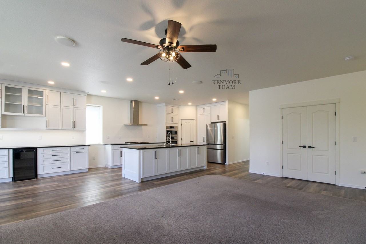 2646 Stonecreek Dr - Photo 6 of 20