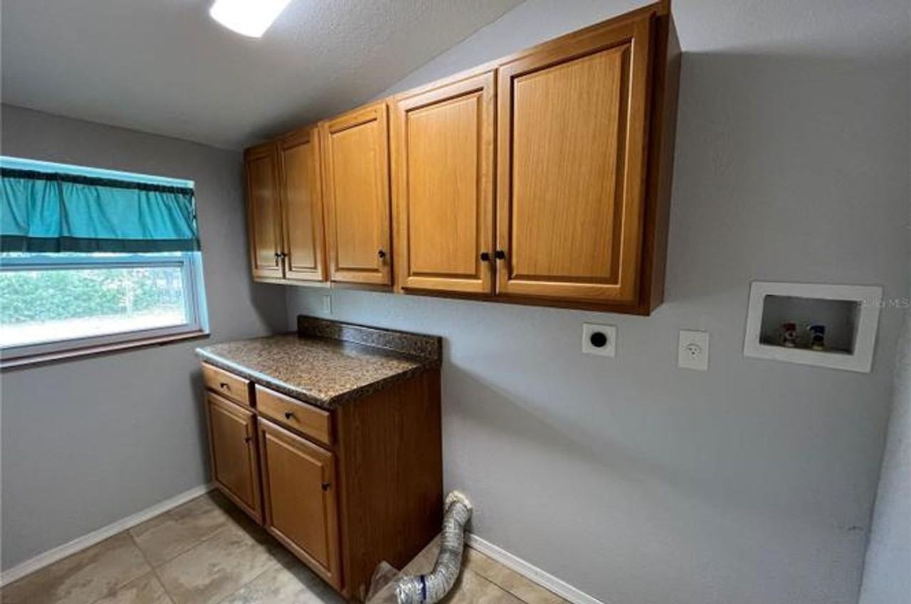 109 Western Ave - Photo 4 of 11