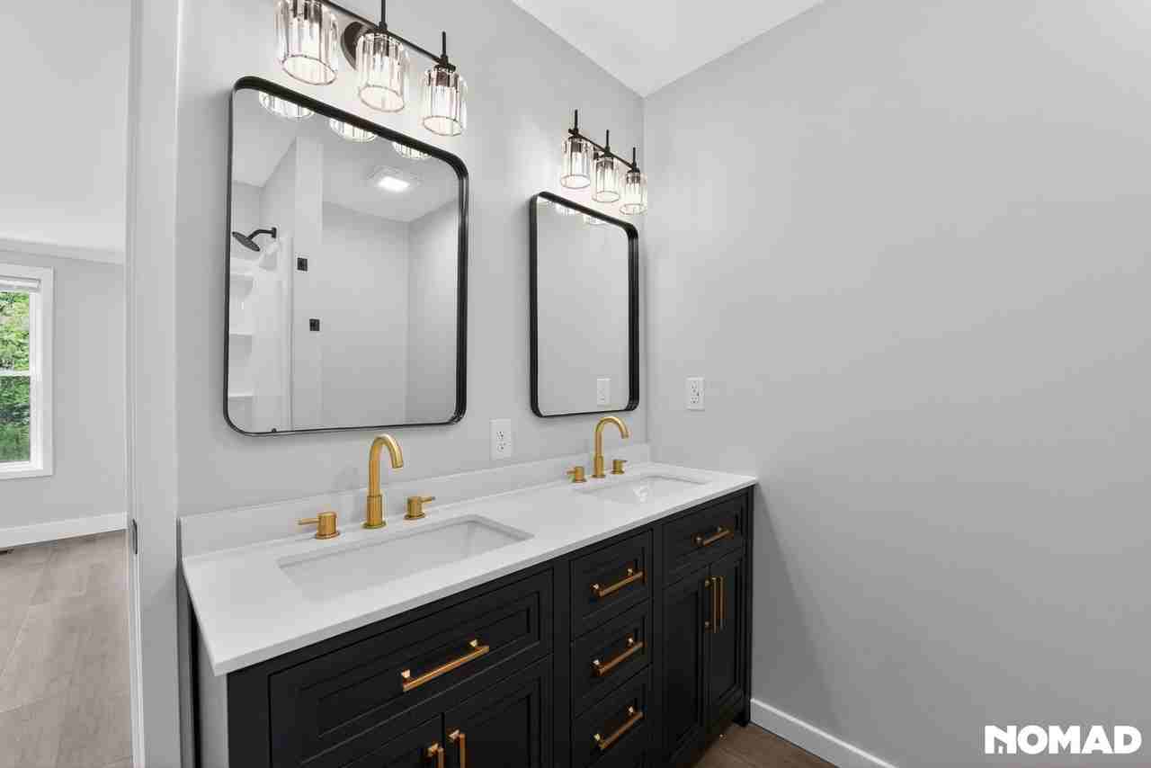 866 Wellman St - Photo 3 of 28