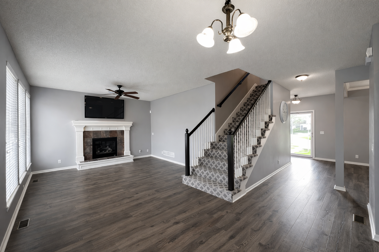 12490 Charlotte St - Photo 4 of 17