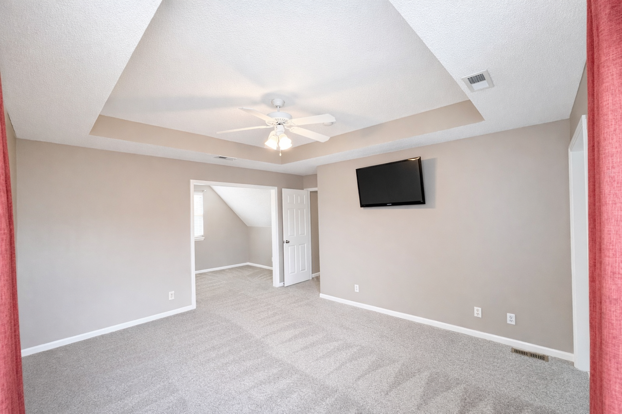 12490 Charlotte St - Photo 7 of 17