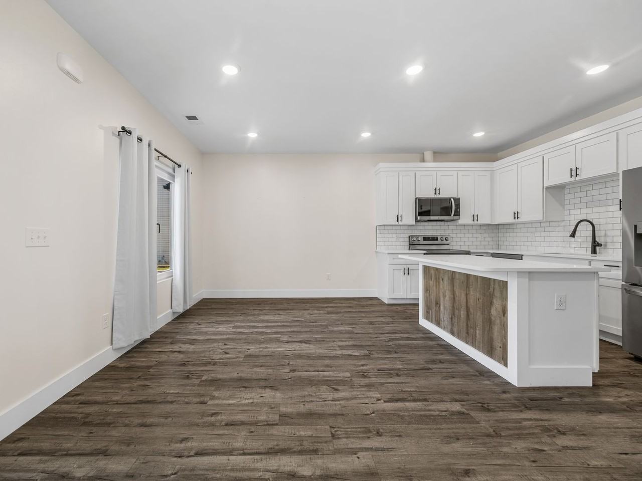 32 Beverly Hills Dr - Photo 3 of 30