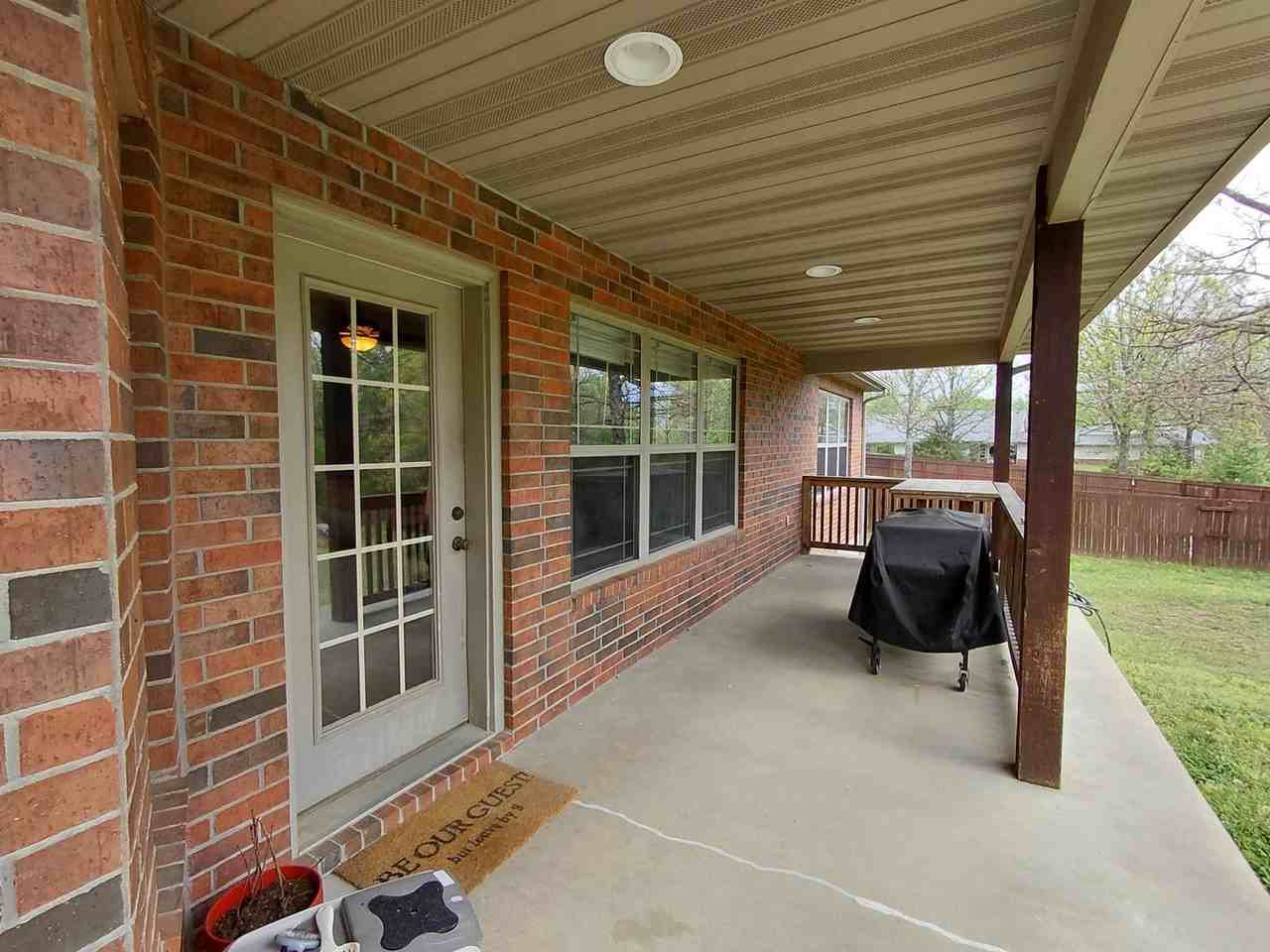 102 Highland Woods Dr - Photo 6 of 32