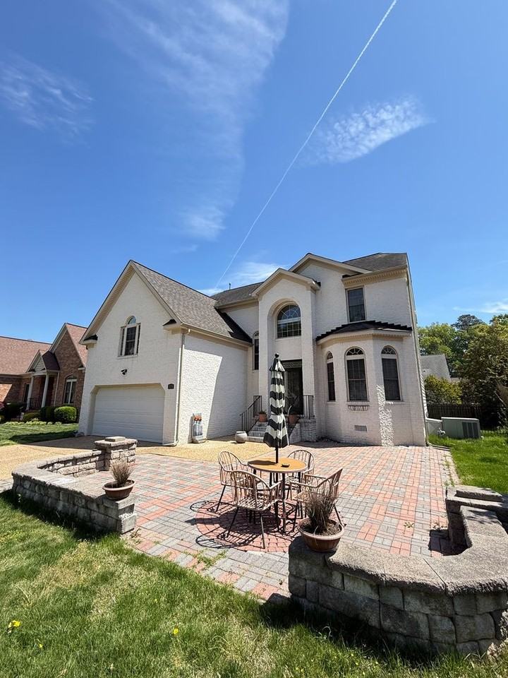 115 Sheldon Ct - Photo 3 of 25