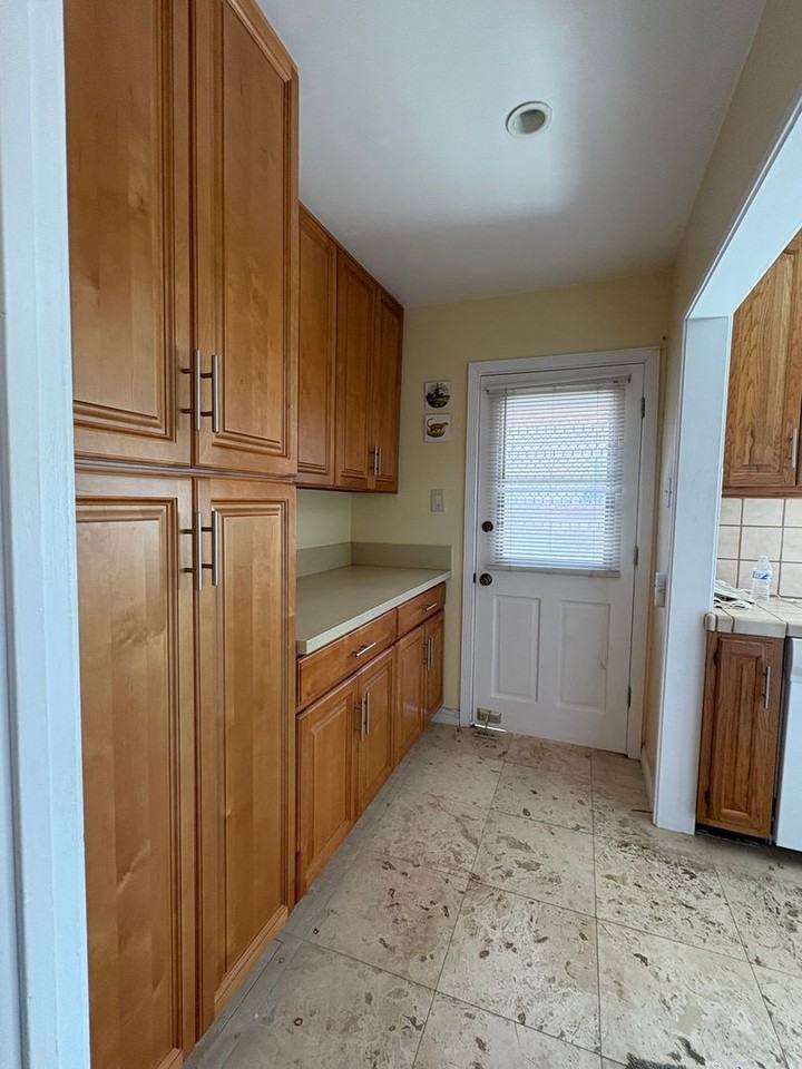 4212 Rose Ave - Photo 6 of 24