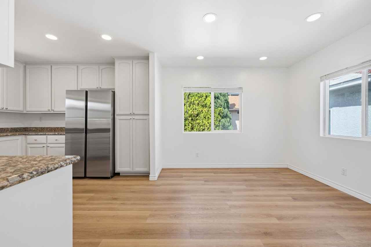 6230 Rose St - Photo 4 of 27