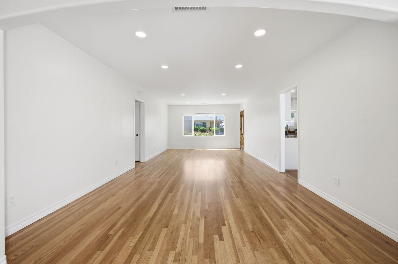 6230 Rose St - Photo 7 of 27