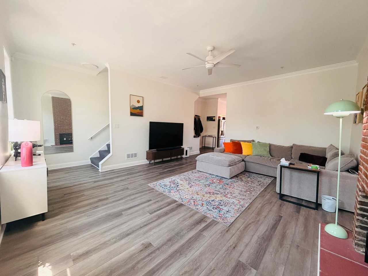 4045 Butler St - Photo 6 of 11