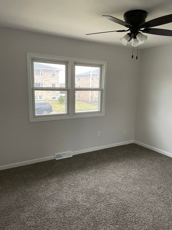 458 S 14th St #A - Photo 7 of 12