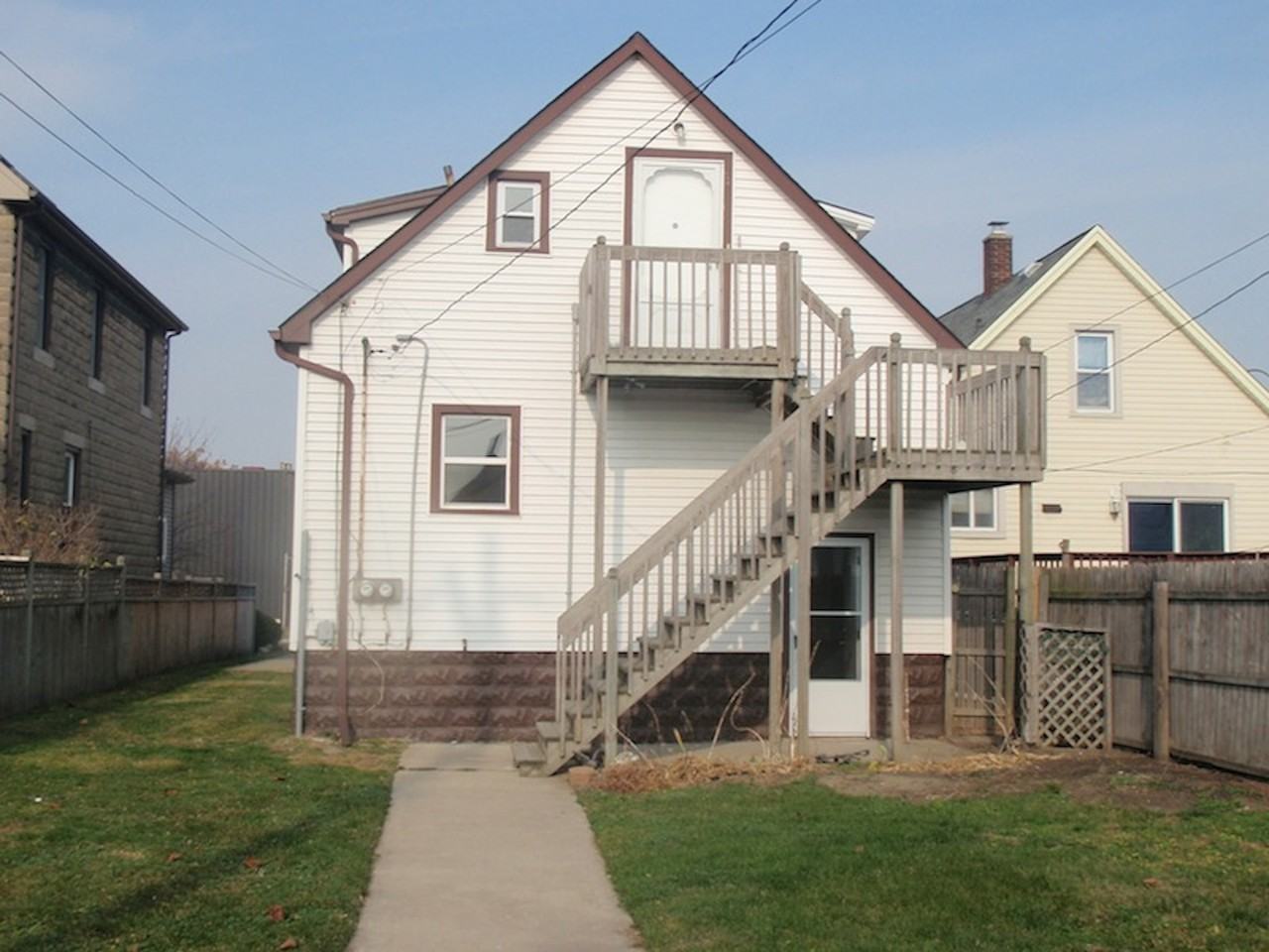 647 Elm St - Photo 6 of 12