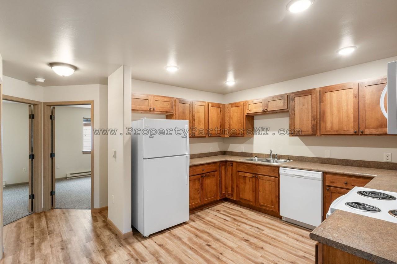Madison Ave 307 - Photo 6 of 18