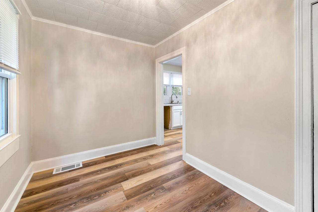 1015 Martin St - Photo 6 of 21