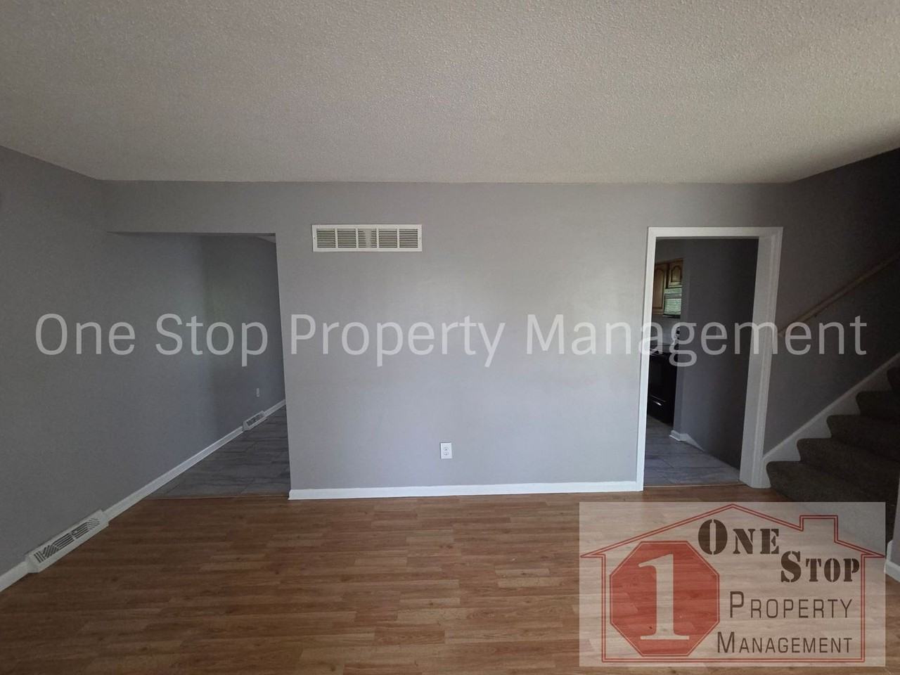 13506 Cambridge Ave - Photo 4 of 30