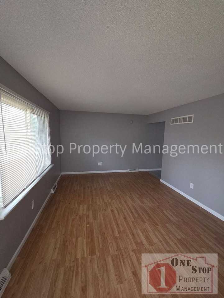 13506 Cambridge Ave - Photo 6 of 30