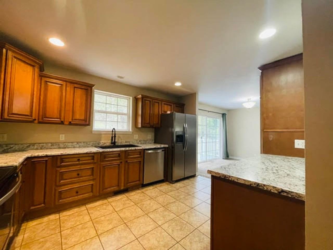 21700 Sable Rd - Photo 6 of 19