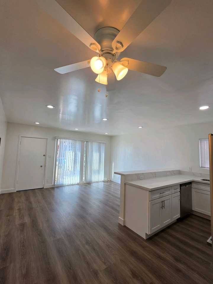 3637 E. 8th St., Long Beach, CA 90804 - Photo 2 of 17