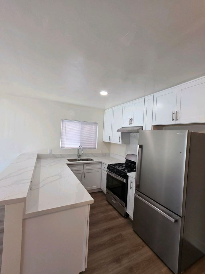 3637 E. 8th St., Long Beach, CA 90804 - Photo 5 of 17